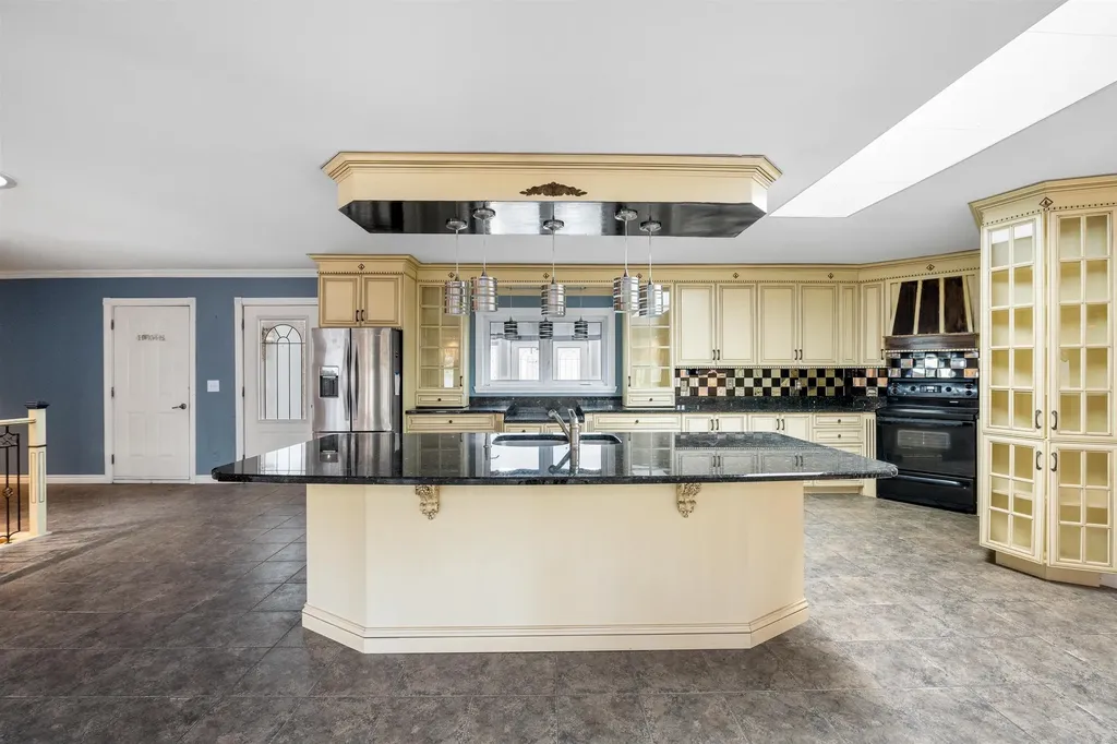 128 Fuller Drive Canaan VT 05903
