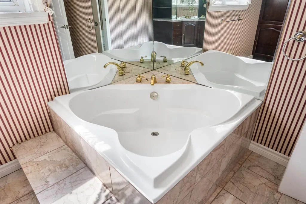 128 Fuller Drive Canaan VT 05903