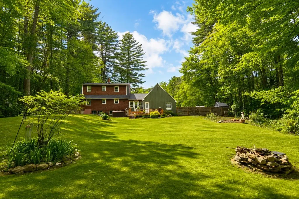 86 Mammoth Road Londonderry NH 03053