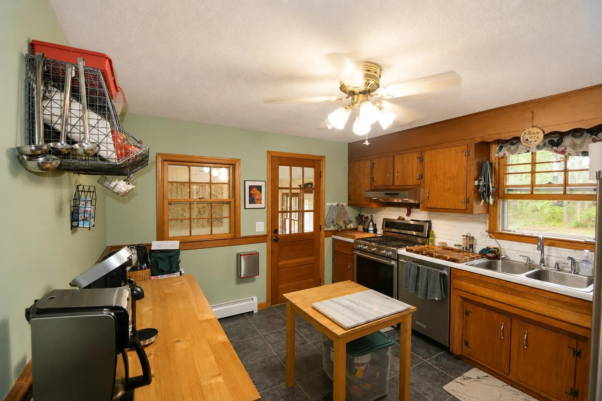 86 Mammoth Road Londonderry NH 03053