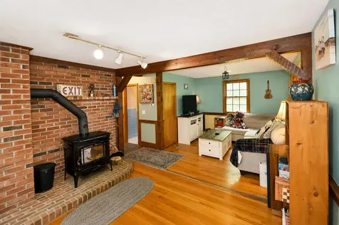 86 Mammoth Road Londonderry NH 03053