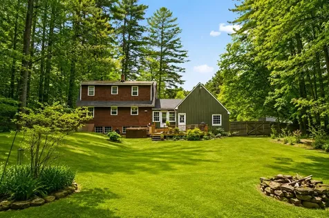 86 Mammoth Road Londonderry NH 03053