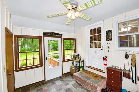 86 Mammoth Road Londonderry NH 03053