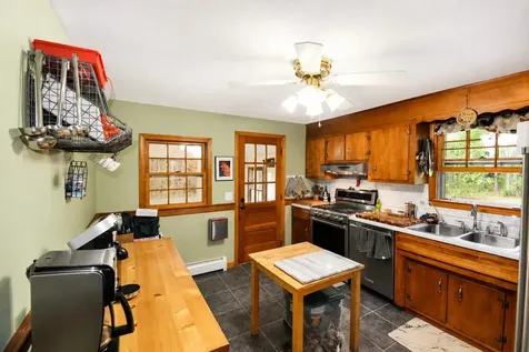 86 Mammoth Road Londonderry NH 03053