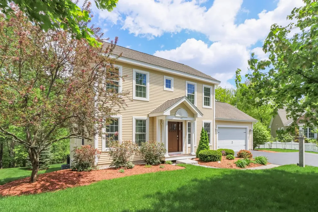 67 Blueberry Drive Manchester NH 03102