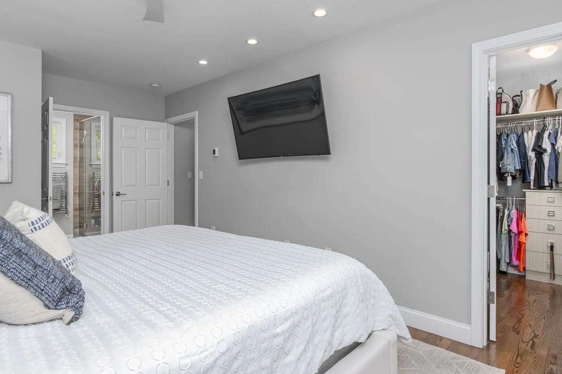 67 Blueberry Drive Manchester NH 03102