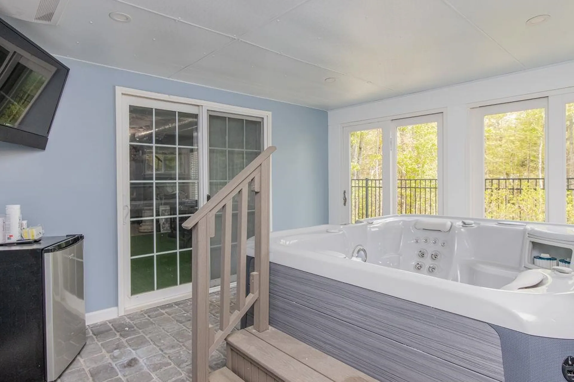 67 Blueberry Drive Manchester NH 03102
