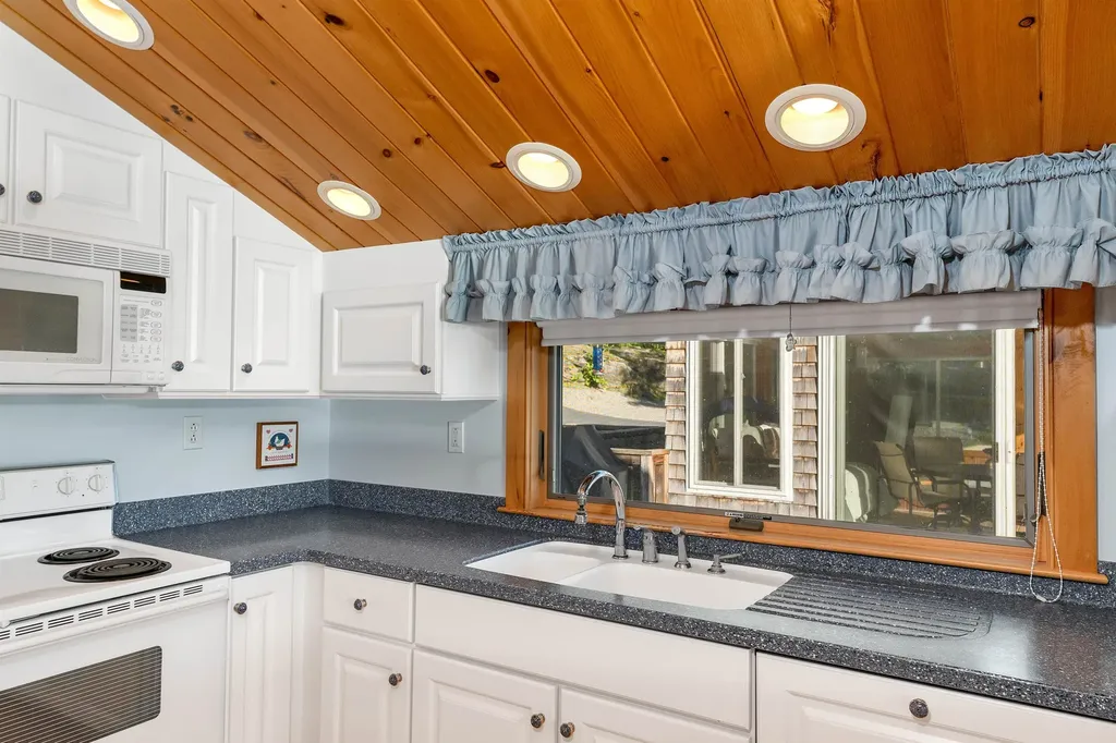 200 Shaker Boulevard Enfield NH 03748