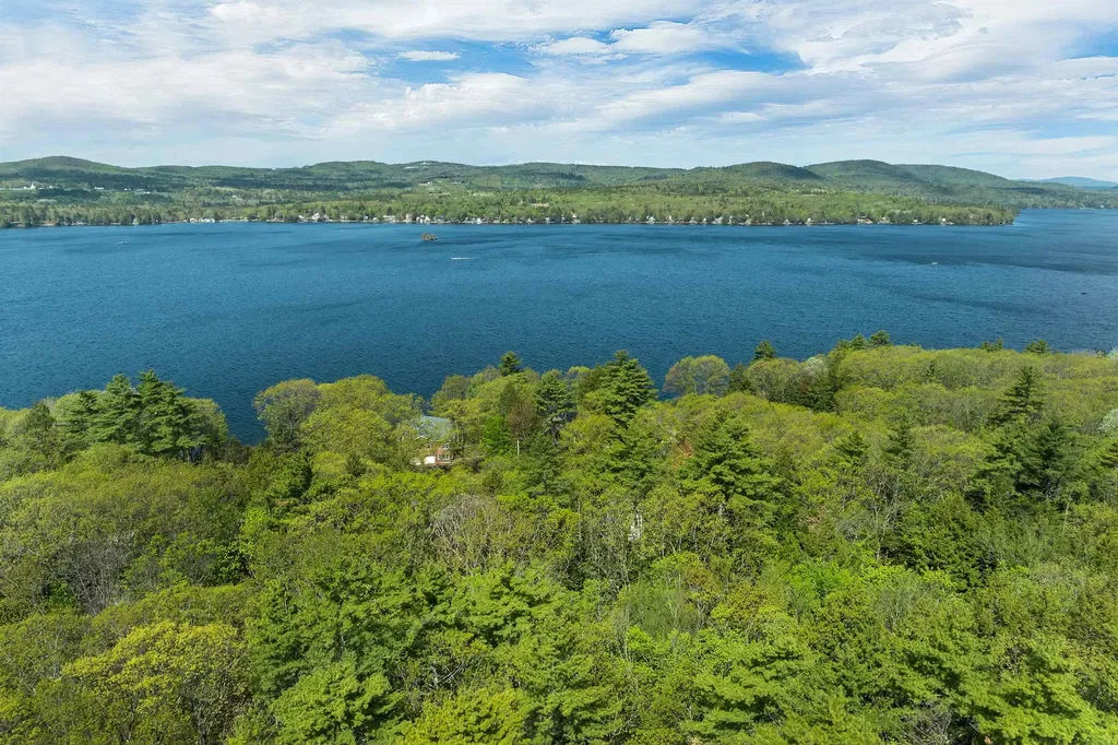 725 Shore Drive Laconia NH 03246