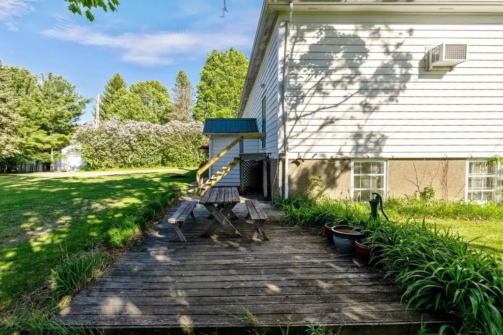 172 School Street Isle La Motte VT 05463
