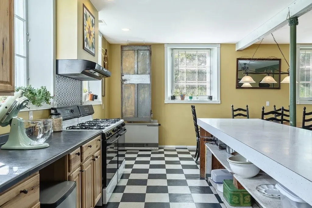 172 School Street Isle La Motte VT 05463