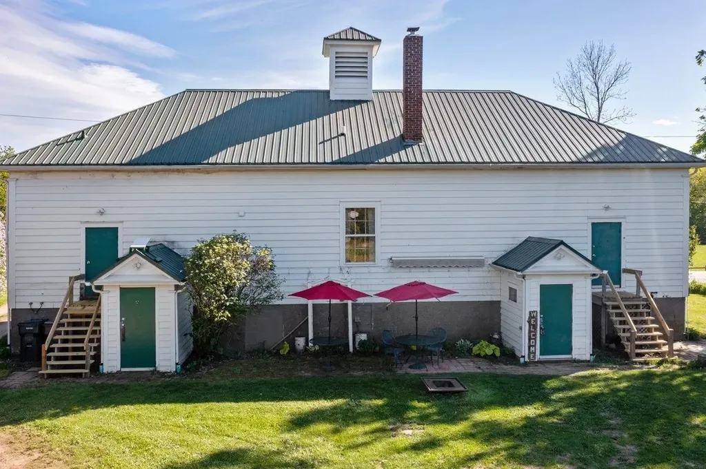 172 School Street Isle La Motte VT 05463