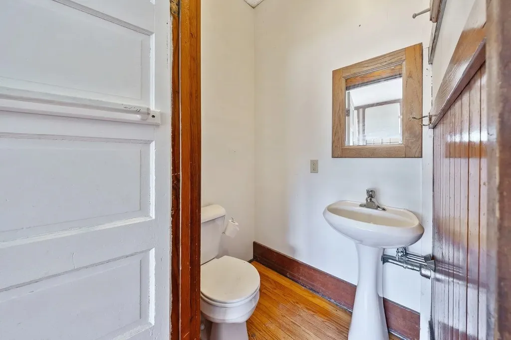 172 School Street Isle La Motte VT 05463