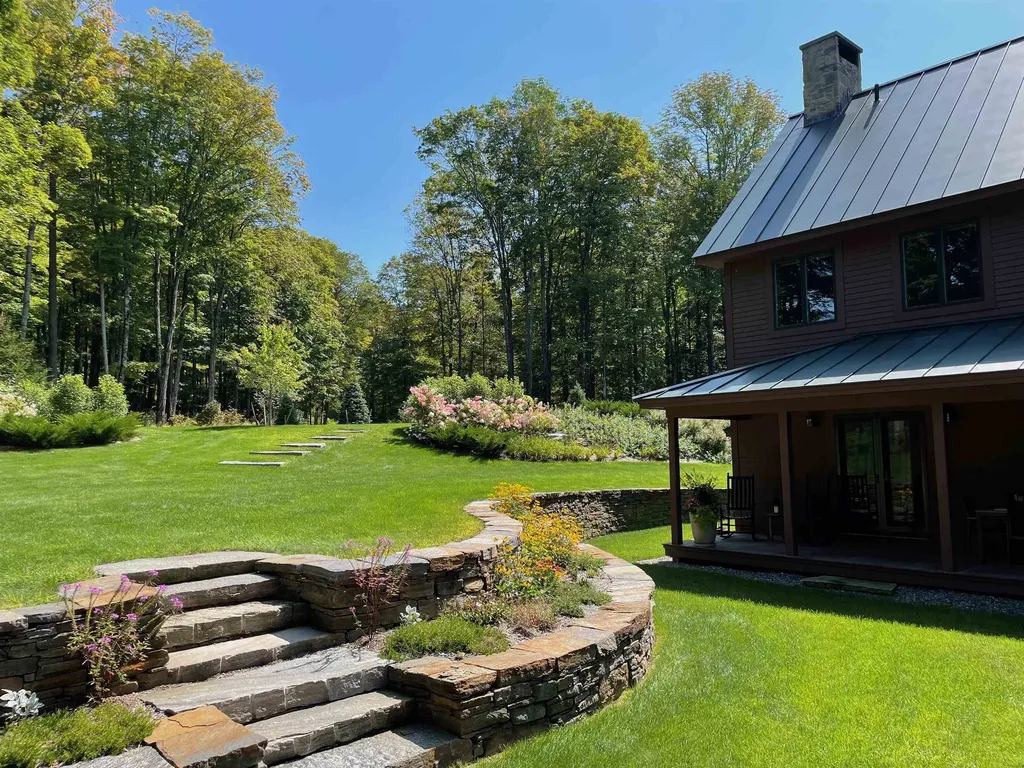 463 North Road Barnard VT 05032