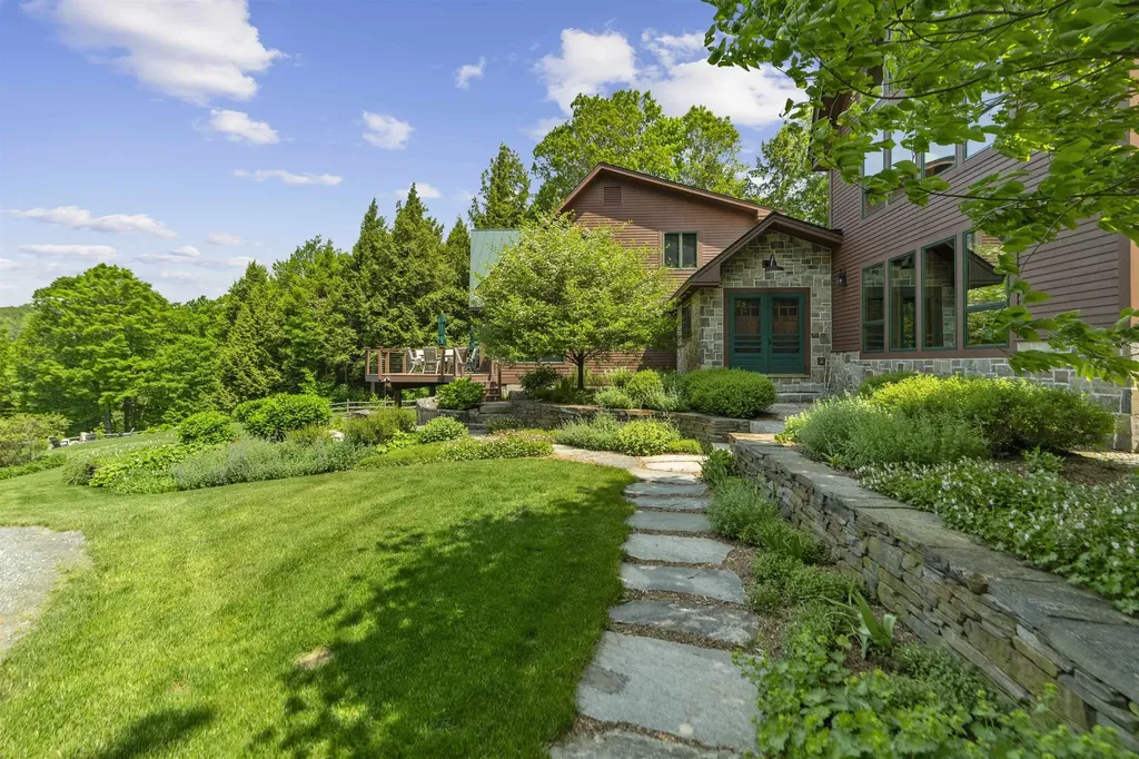 463 North Road Barnard VT 05032