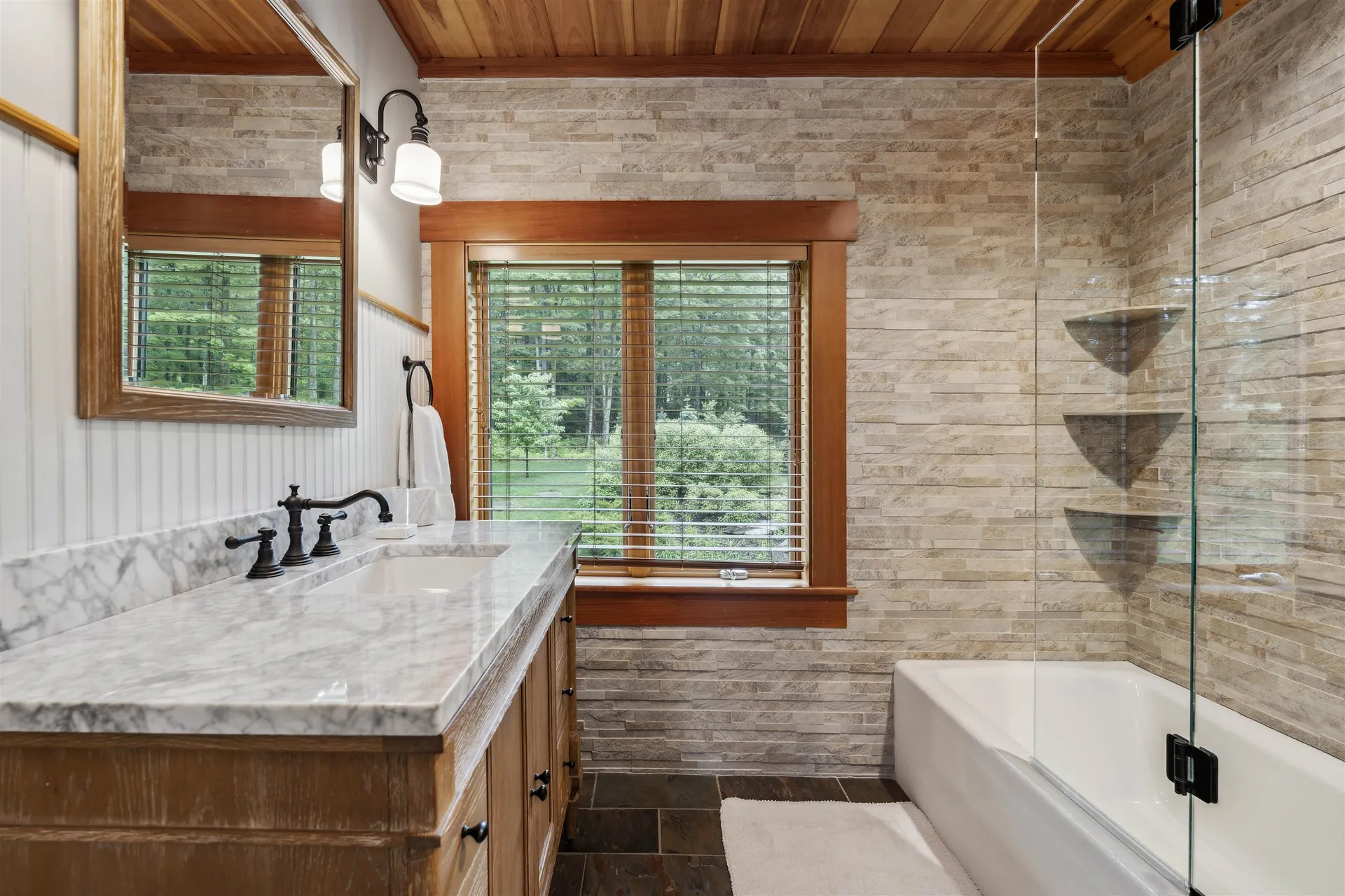 463 North Road Barnard VT 05032