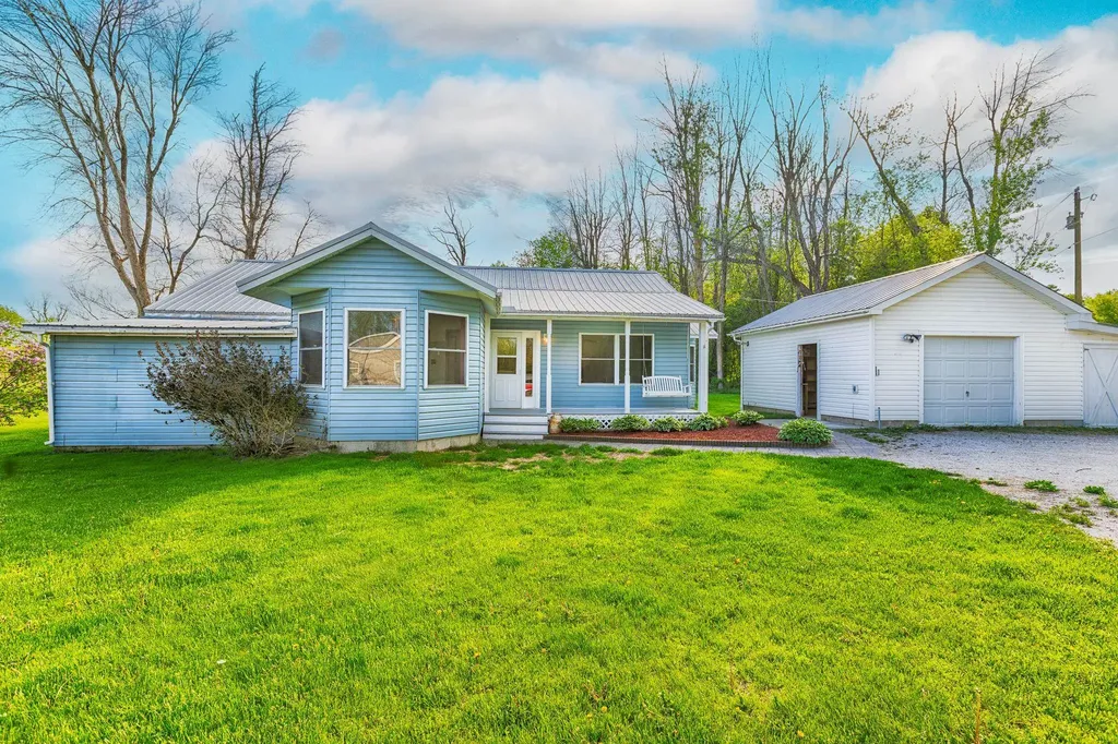 100 Christopher Road Alburgh VT 05440