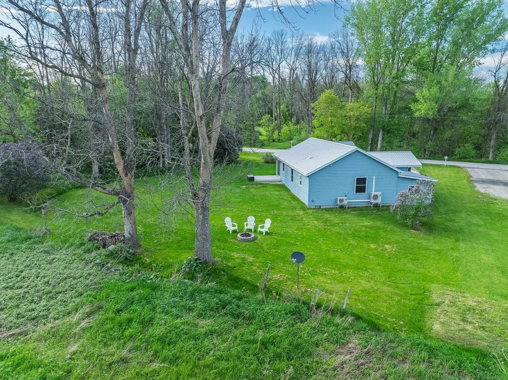 100 Christopher Road Alburgh VT 05440