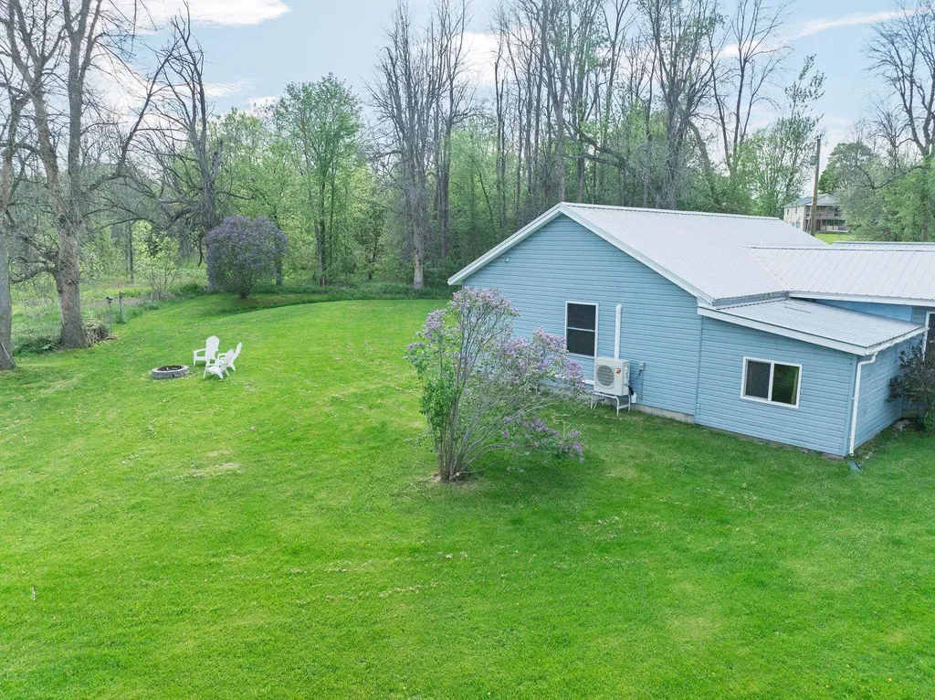 100 Christopher Road Alburgh VT 05440