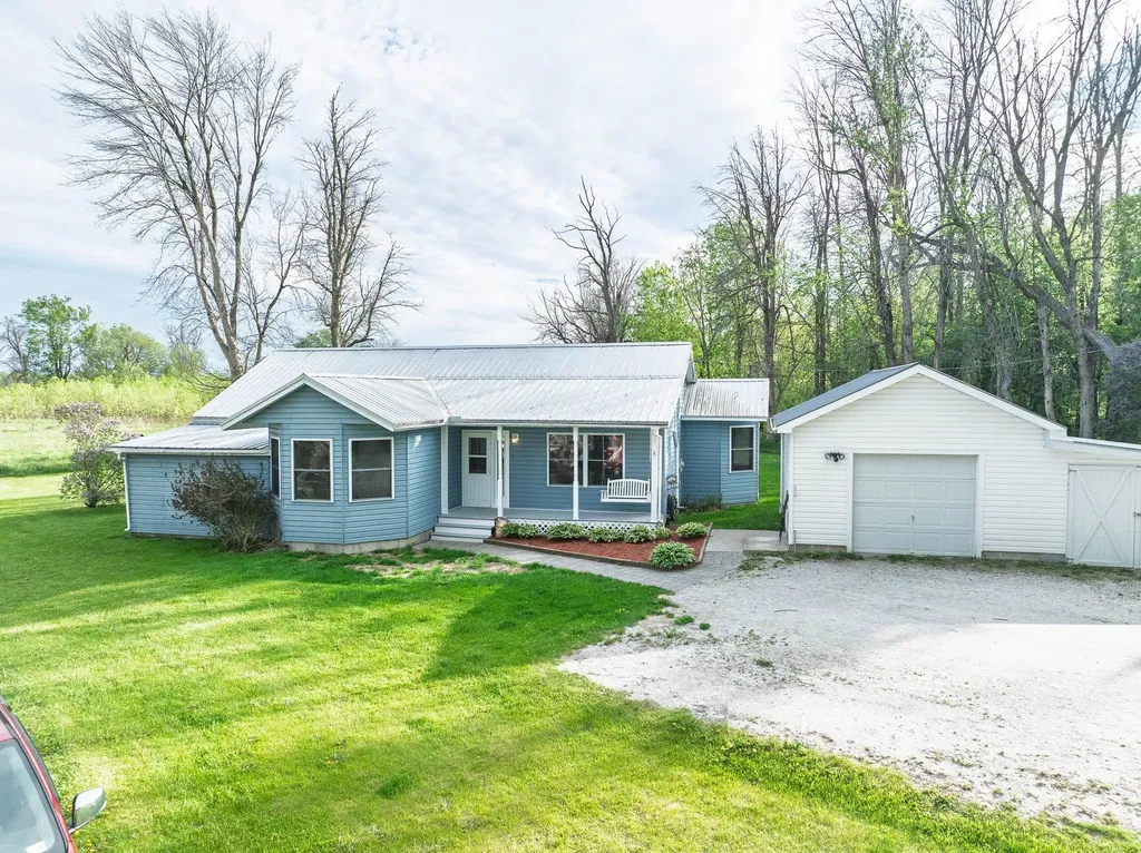 100 Christopher Road Alburgh VT 05440