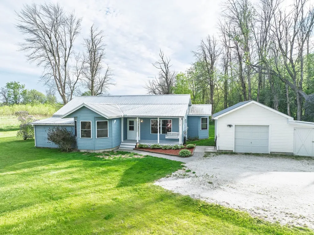 100 Christopher Road Alburgh VT 05440