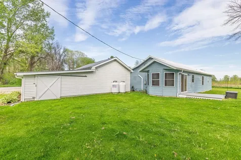 100 Christopher Road Alburgh VT 05440