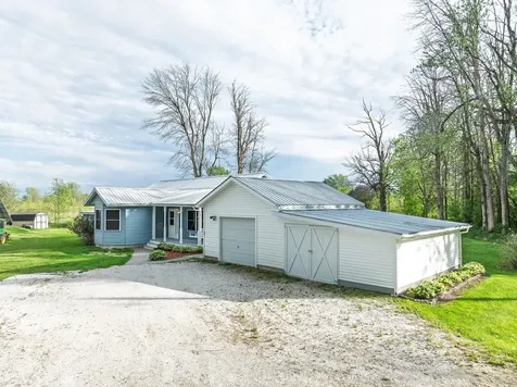 100 Christopher Road Alburgh VT 05440