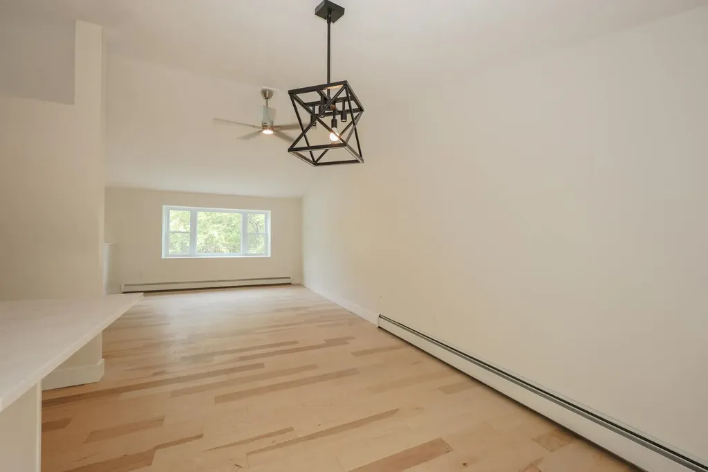 10 Eldorado Circle Nashua NH 03062