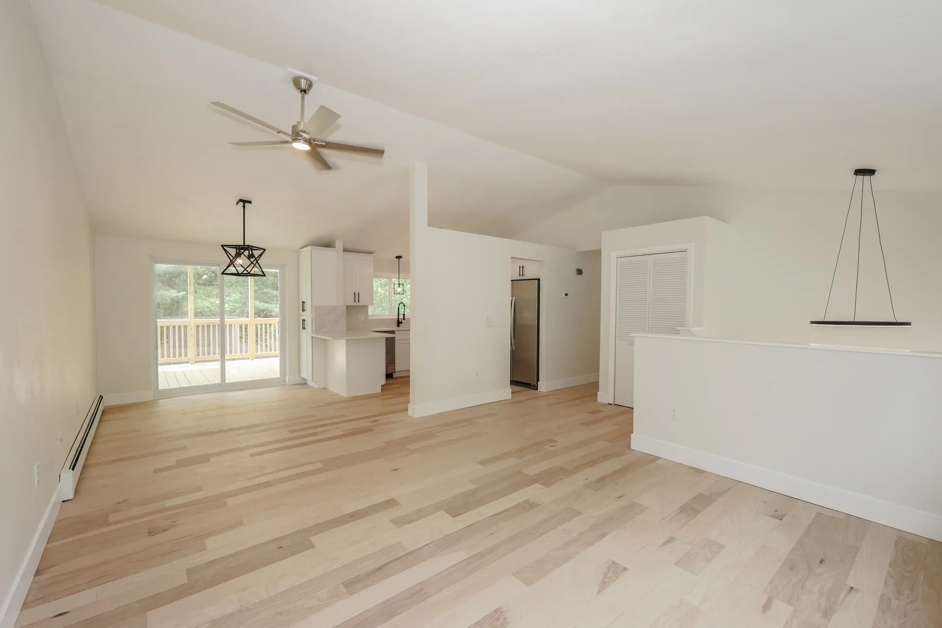 10 Eldorado Circle Nashua NH 03062