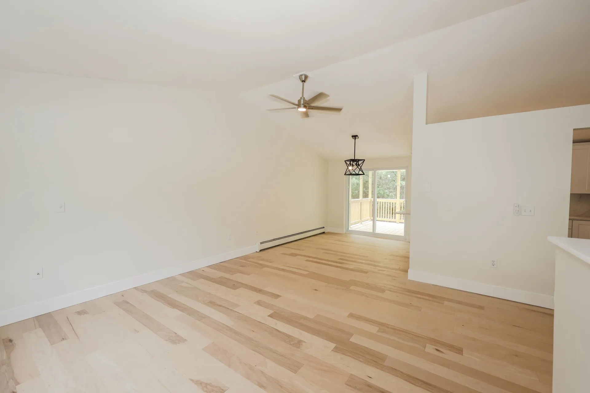 10 Eldorado Circle Nashua NH 03062