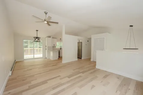 10 Eldorado Circle Nashua NH 03062