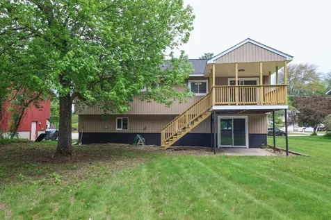 10 Eldorado Circle Nashua NH 03062