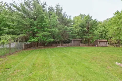 10 Eldorado Circle Nashua NH 03062