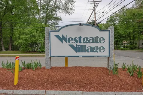 10 Eldorado Circle Nashua NH 03062