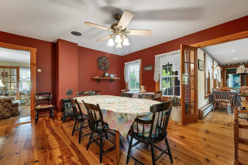 2384 White Mountain Highway Conway NH 03860