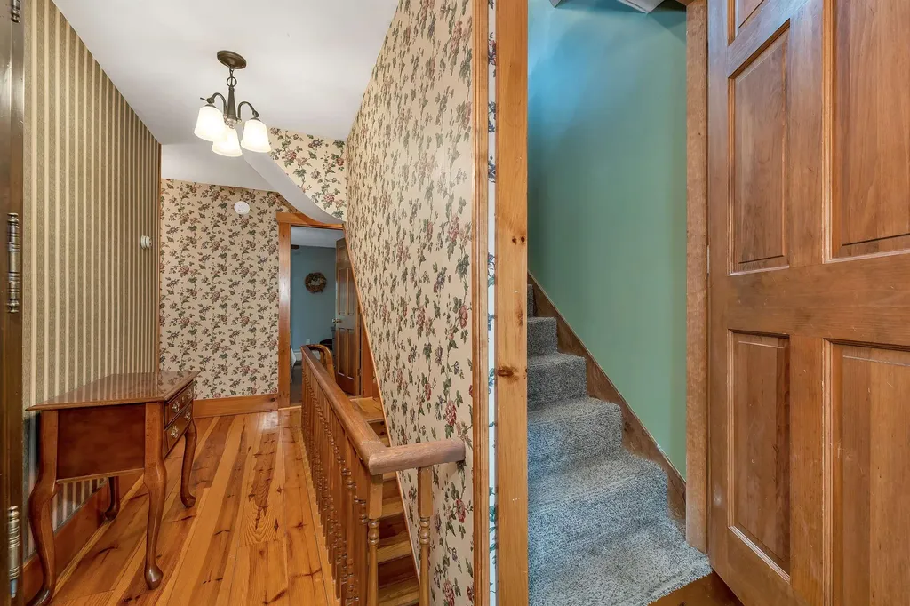 2384 White Mountain Highway Conway NH 03860