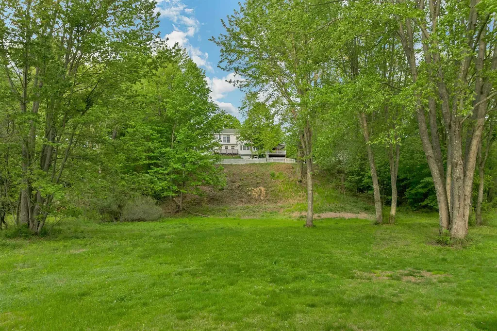 2384 White Mountain Highway Conway NH 03860