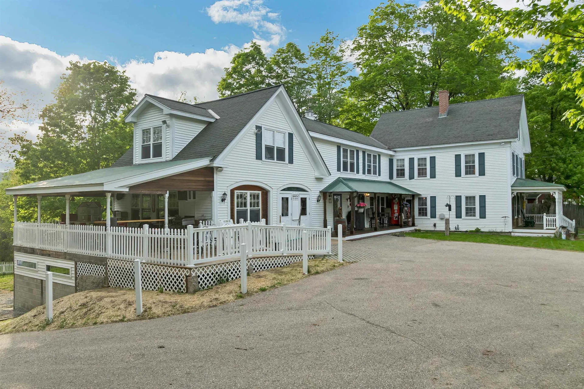 2384 White Mountain Highway Conway NH 03860