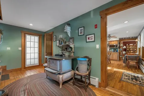 2384 White Mountain Highway Conway NH 03860