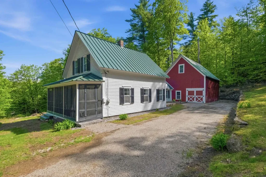 55 Bible Hill Road Warner NH 03278