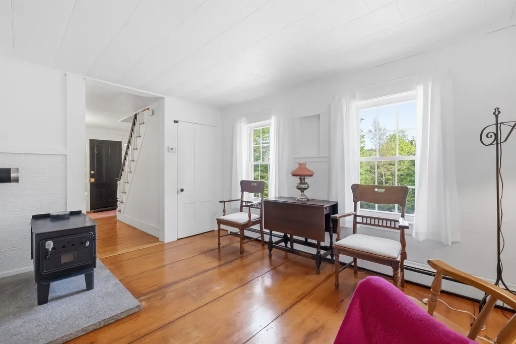 55 Bible Hill Road Warner NH 03278