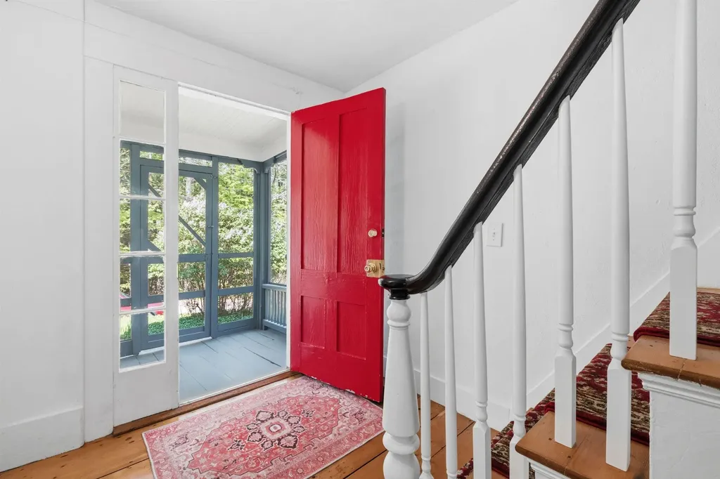 55 Bible Hill Road Warner NH 03278