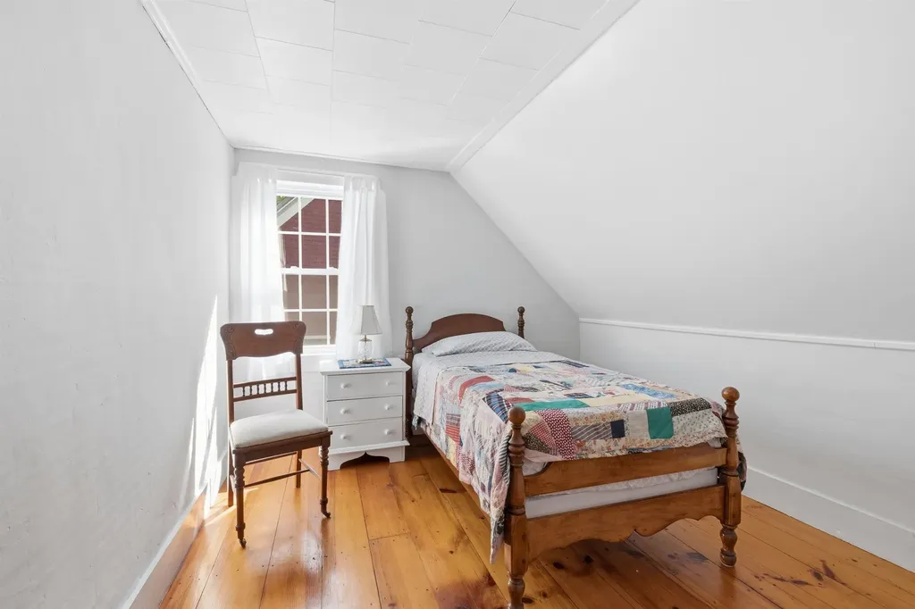 55 Bible Hill Road Warner NH 03278