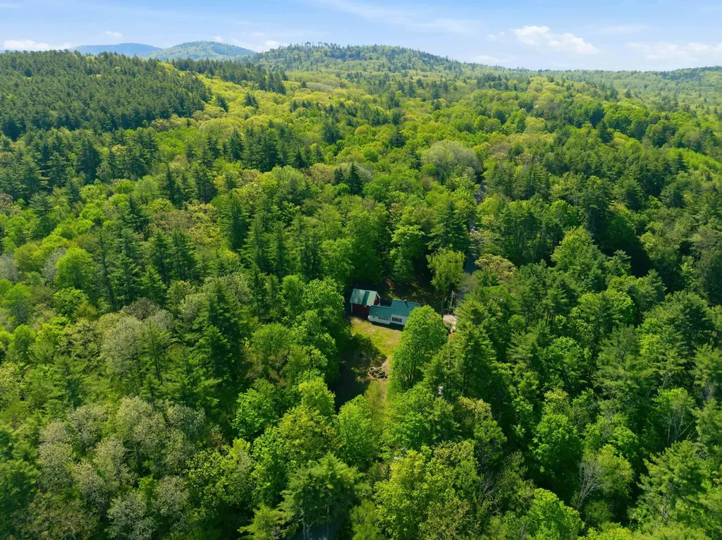 55 Bible Hill Road Warner NH 03278