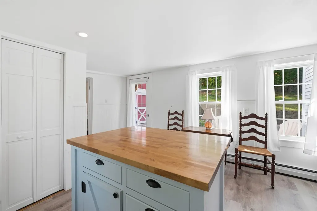 55 Bible Hill Road Warner NH 03278