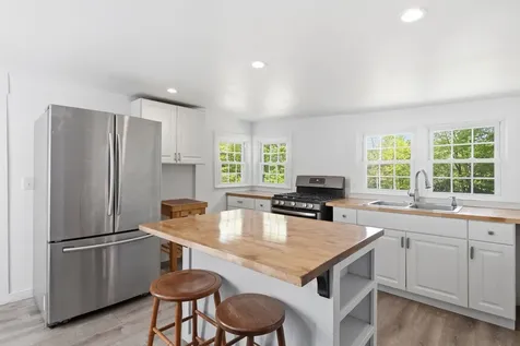 55 Bible Hill Road Warner NH 03278