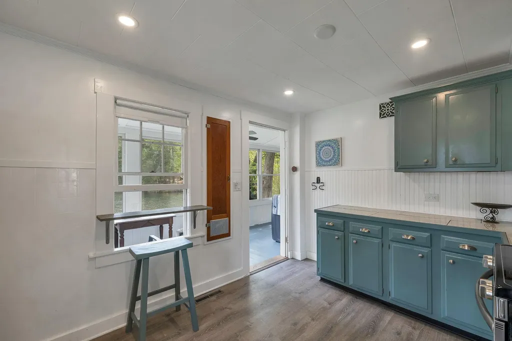 42 Water Street Meredith NH 03253