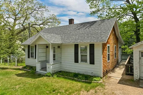 42 Water Street Meredith NH 03253