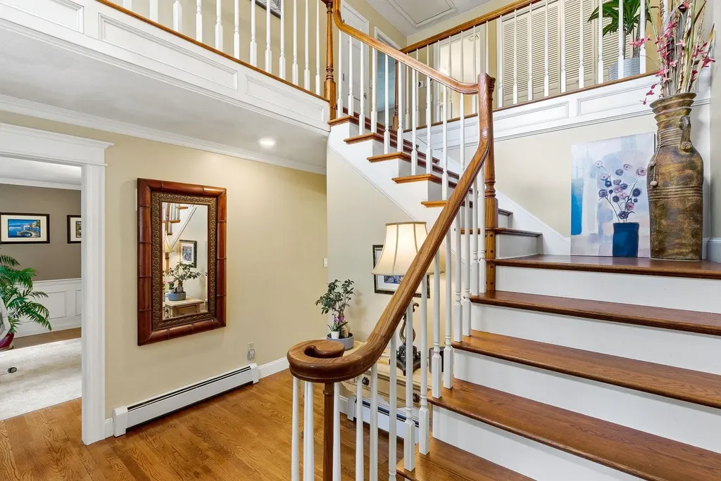 4 Hunters Road Bedford NH 03110