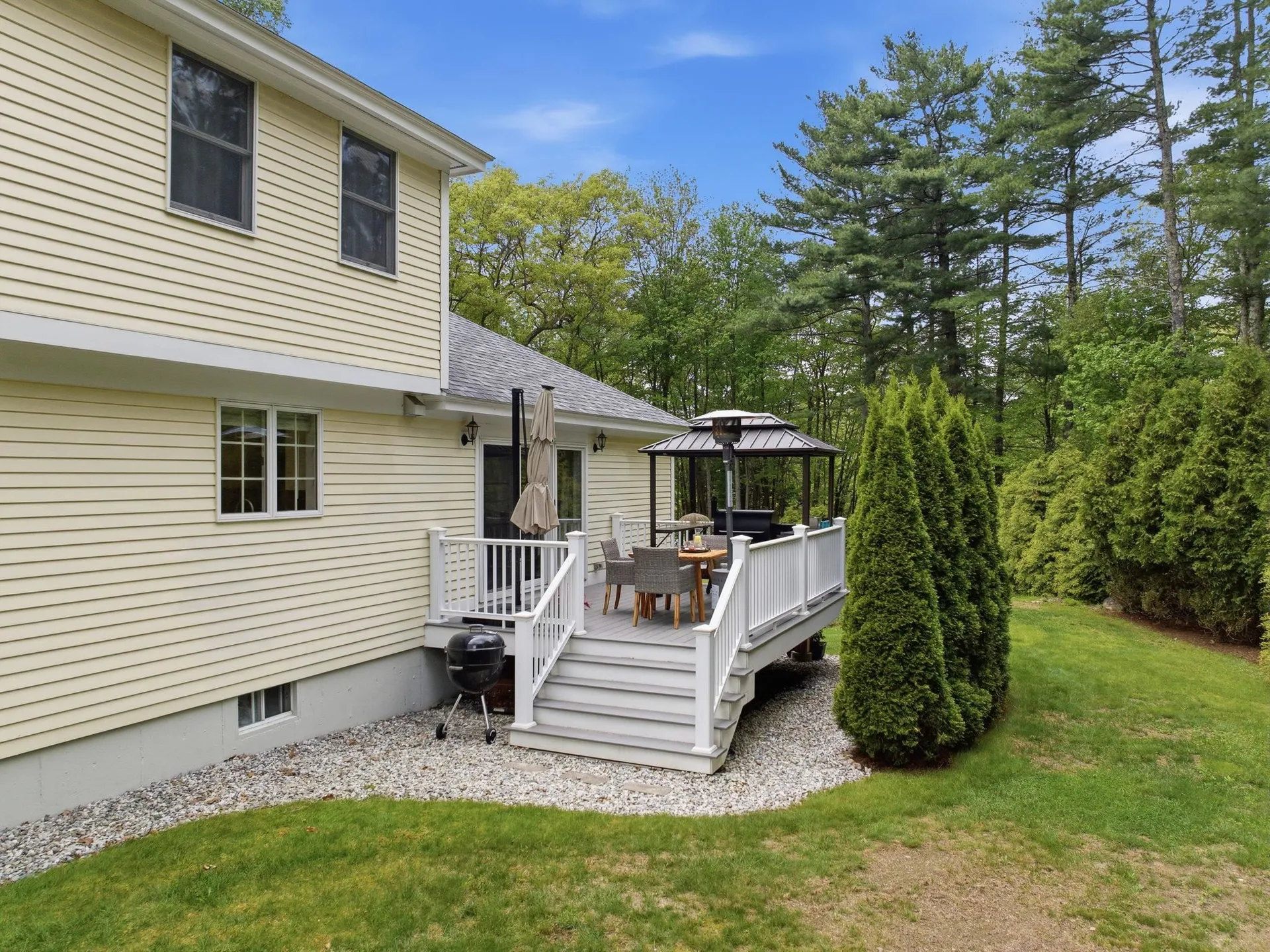 4 Hunters Road Bedford NH 03110